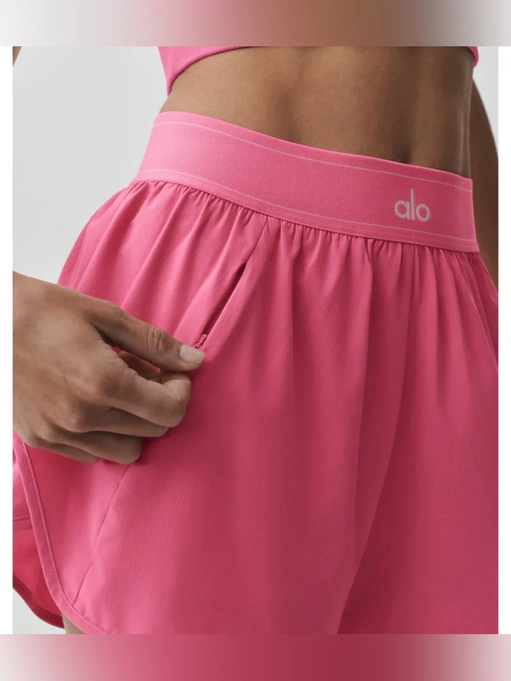 ALO Yoga Match Point Short Paradise Pink L
